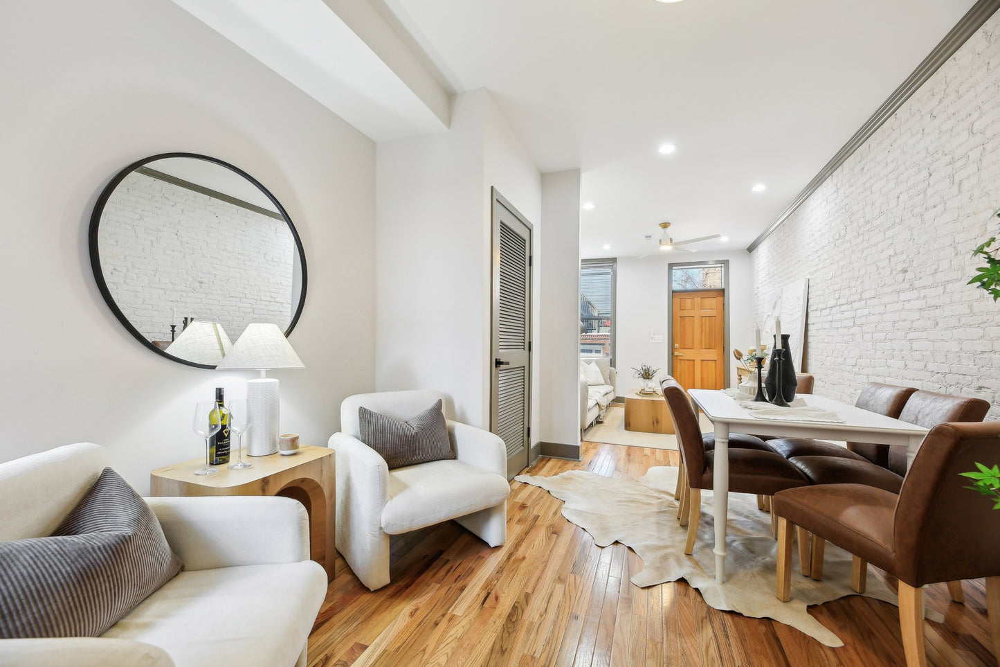 Small City Vibes - Potomac Entire Home