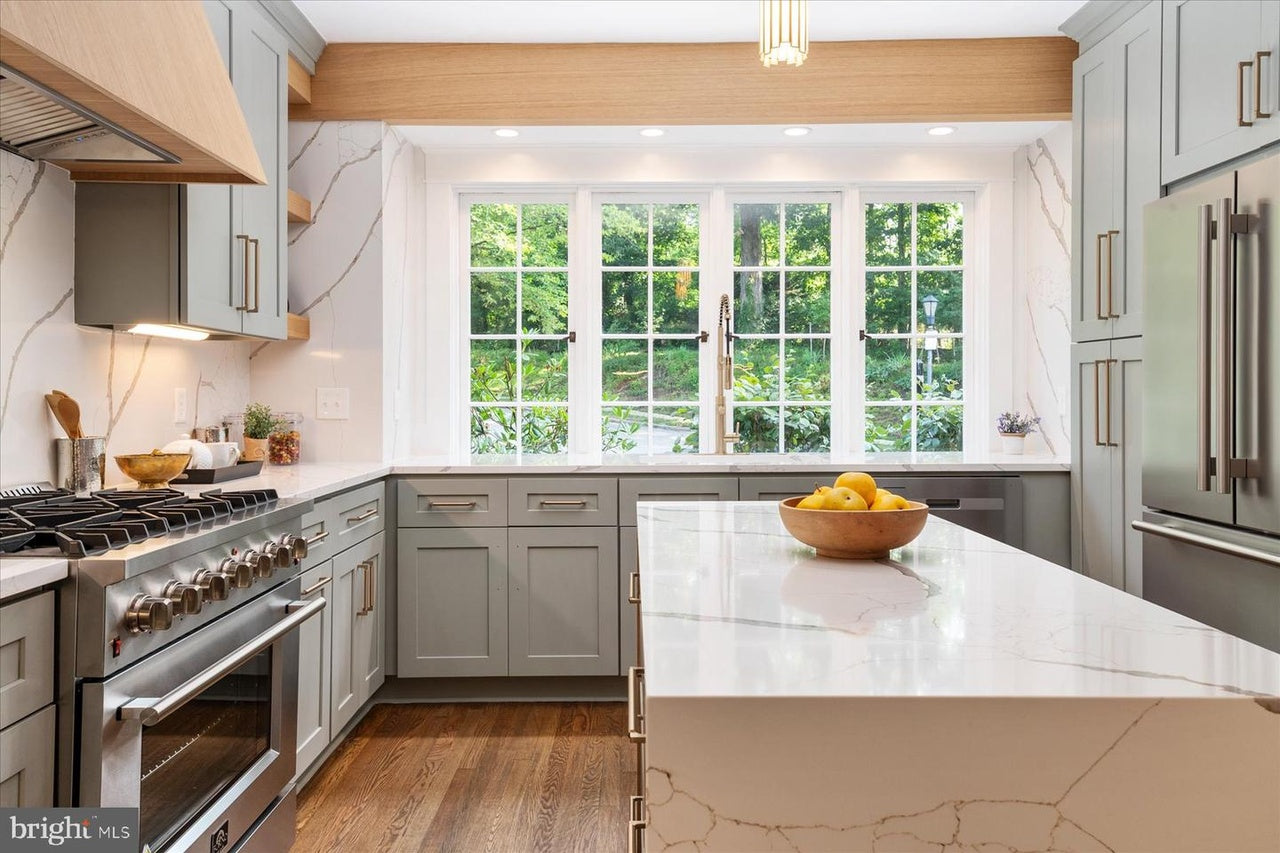 Romantic Classic - Tuscany Kitchen (COMING SOON)