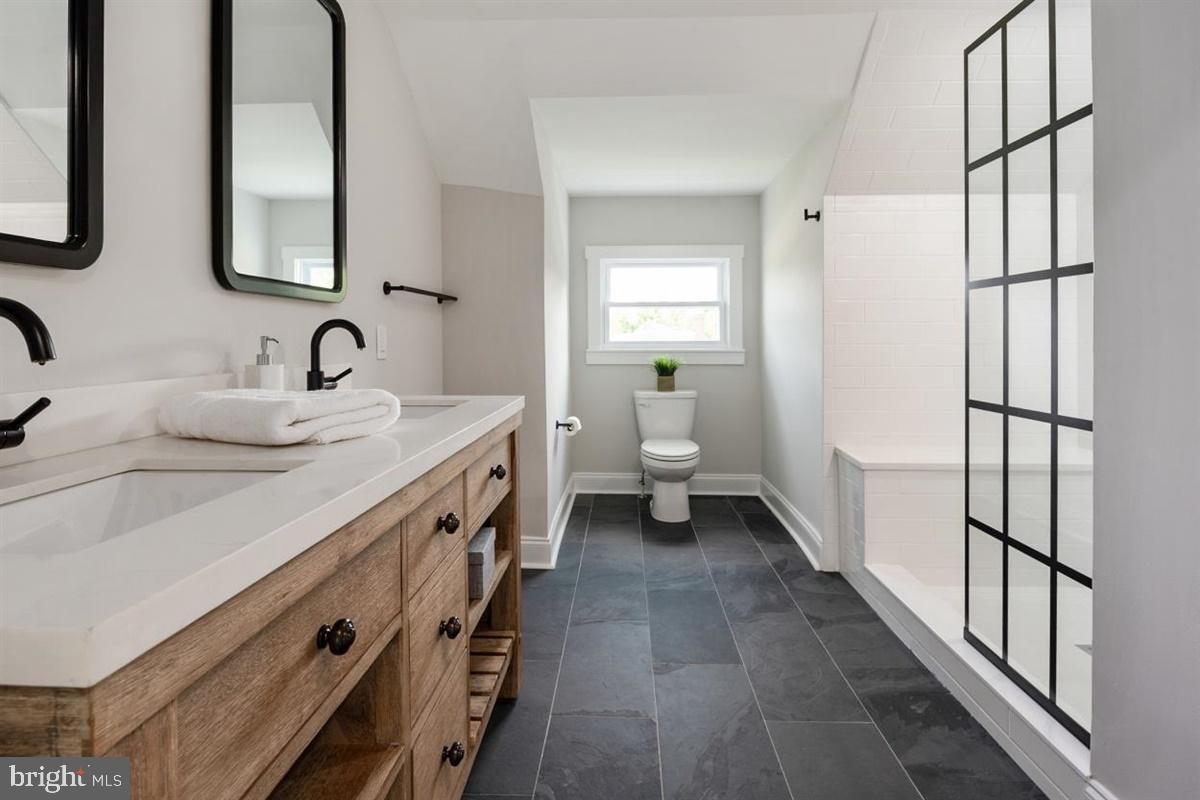 Craftsman Cutie - Bloomsbury 2.0 Baths (COMING SOON)