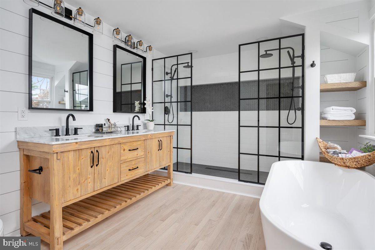 Farmhouse Simplicity - Markoe Baths (COMING SOON)