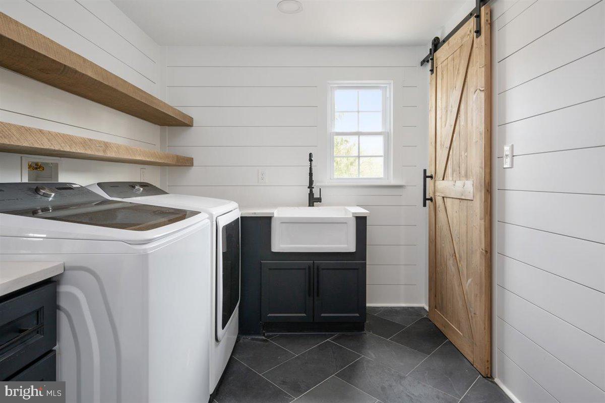 Farmhouse Simplicity - Markoe Baths (COMING SOON)